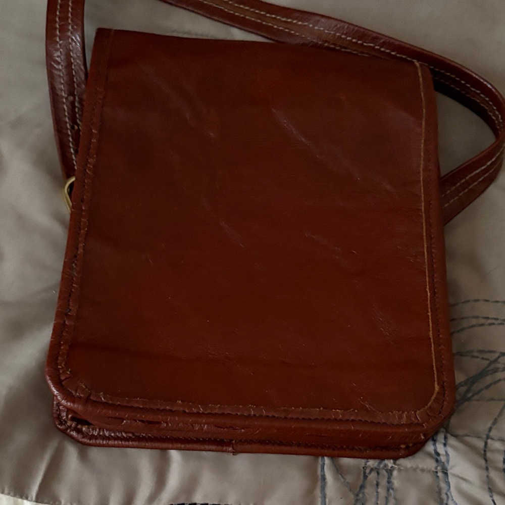 Elegant Brown Leather Messenger Bag for Men